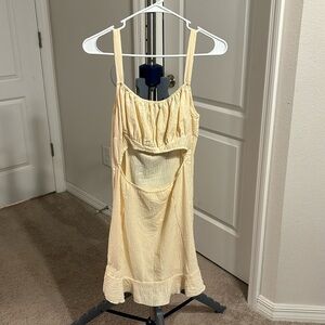 Midriff cutout dress brand PrettyLittleThing size 8